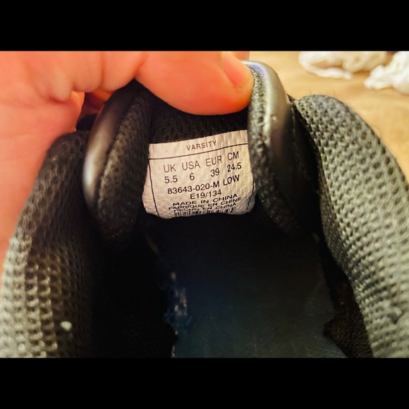 KSwiss - Picture 5 of 5